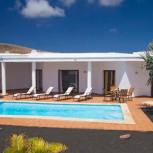 Blancas Playa Blanca (Lanzarote)